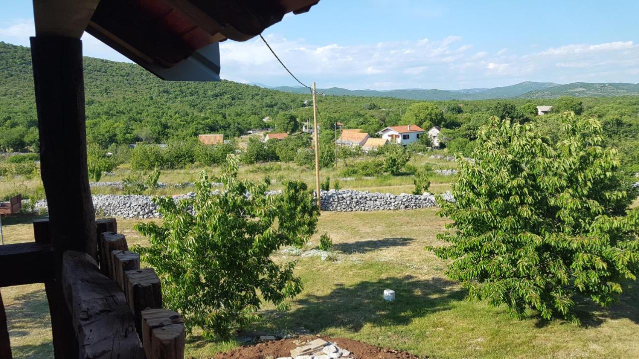 Patakun Holiday Home For 5, With Heated Pool Lecevica المظهر الخارجي الصورة